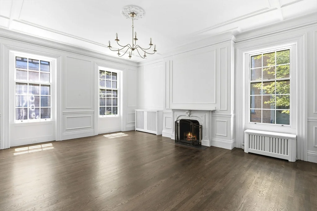 3 bed, 3 bath apartment for rent at 2 Otis Pl Unit 1, Beacon Hill — photo 2 of 24
