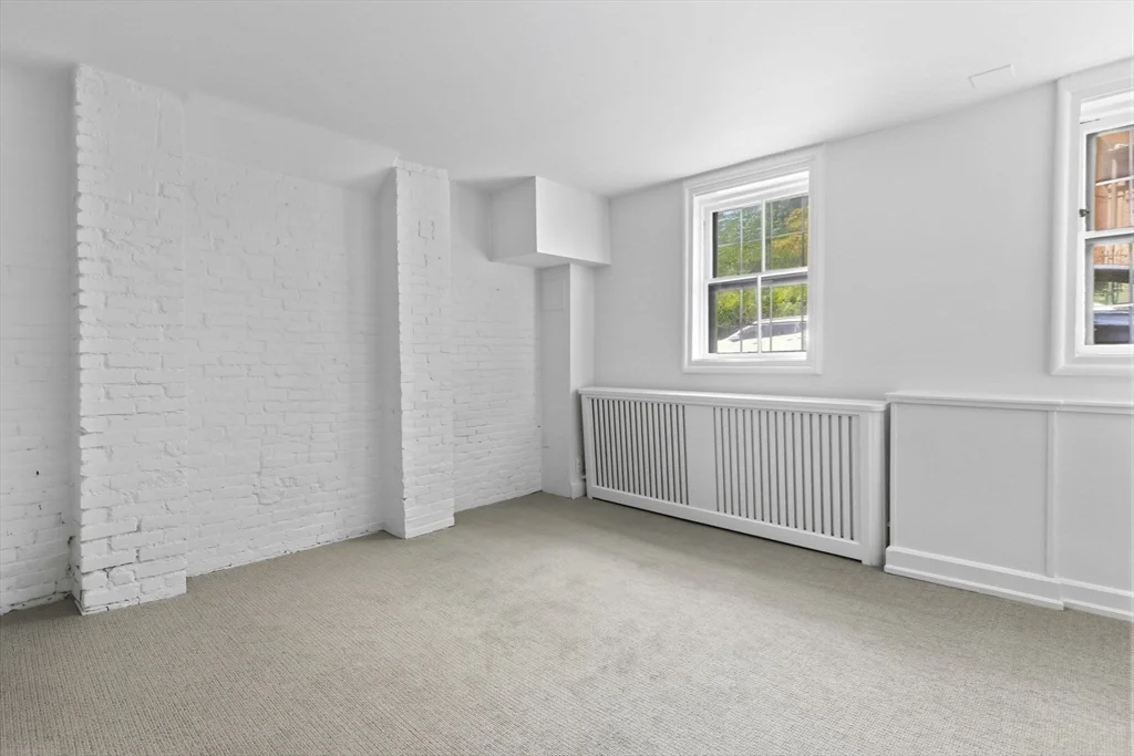 3 bed, 3 bath apartment for rent at 2 Otis Pl Unit 1, Beacon Hill — photo 19 of 24