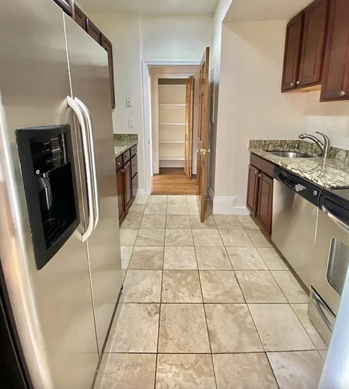 1 bed, 1 bath apartment for rent at 2 Otis Pl Unit 3, Beacon Hill — photo 4 of 8