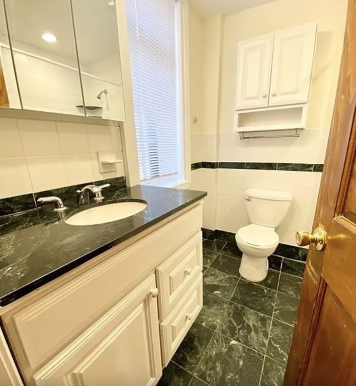 1 bed, 1 bath apartment for rent at 2 Otis Pl Unit 3, Beacon Hill — photo 7 of 8