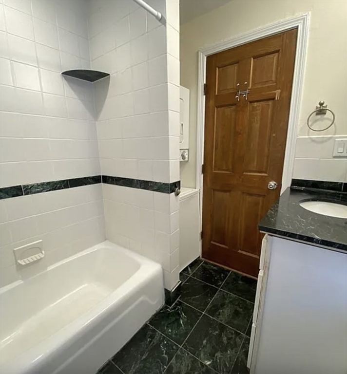 1 bed, 1 bath apartment for rent at 2 Otis Pl Unit 3, Beacon Hill — photo 8 of 8