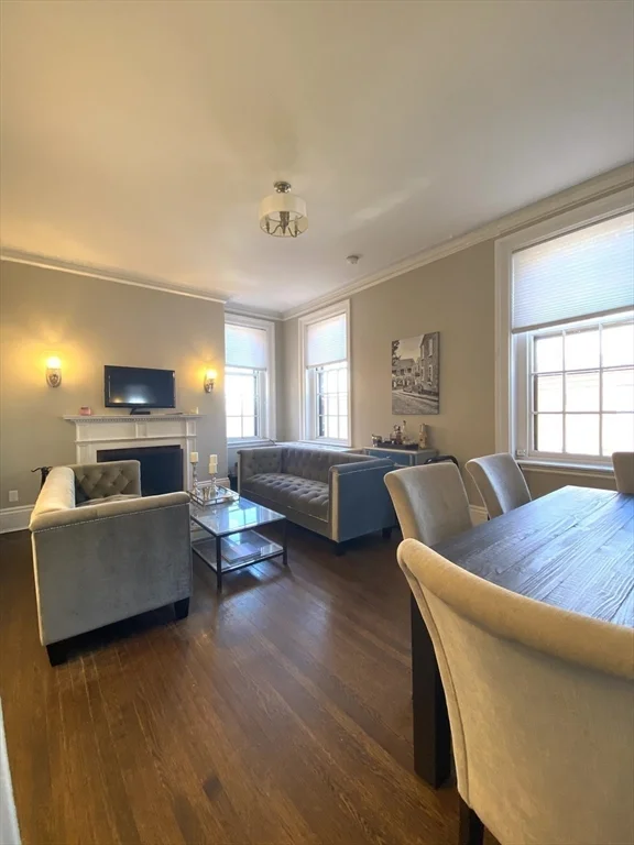 1 bed, 1 bath apartment for rent at 2 Otis Pl Unit 4, Beacon Hill — photo 3 of 6
