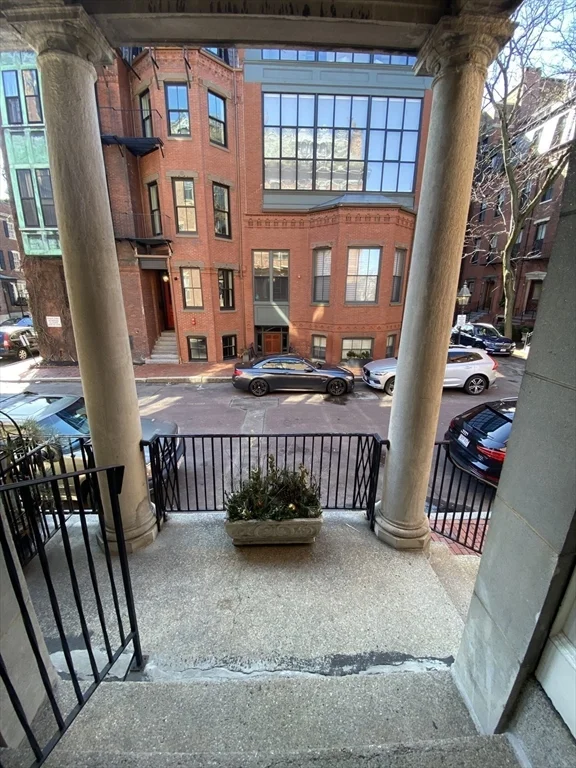 1 bed, 1 bath apartment for rent at 2 Otis Pl Unit 4, Beacon Hill — photo 5 of 6
