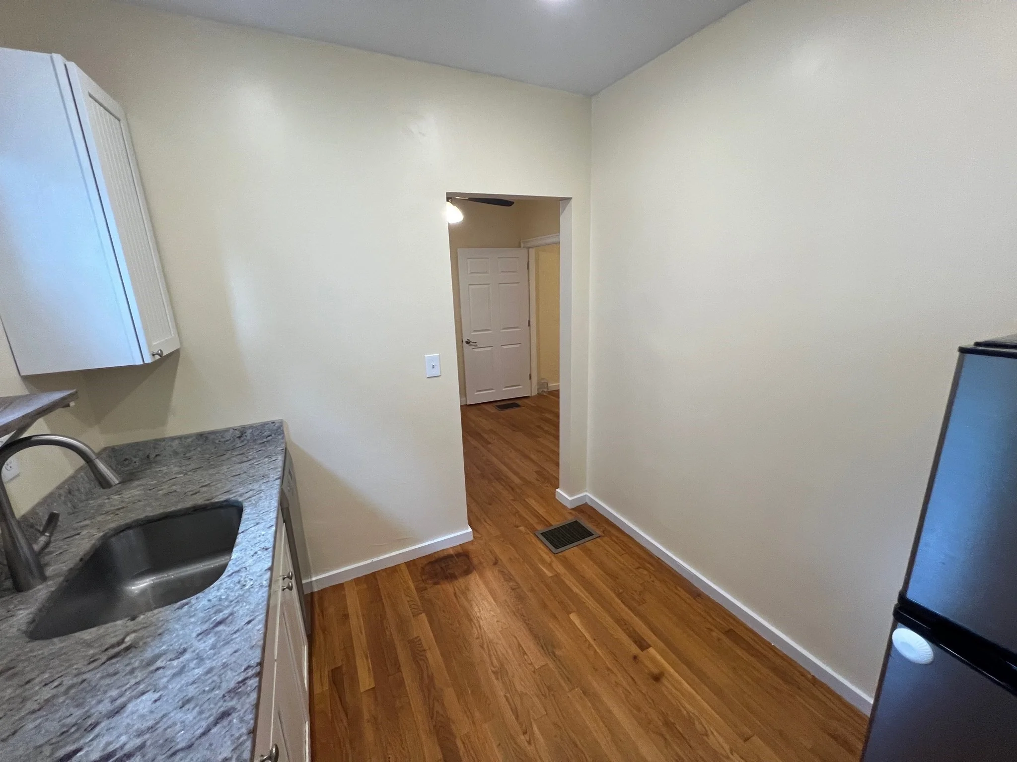 1 bed, 1 bath apartment for rent at 2 Otis St Unit 0, East Somerville — photo 5 of 19