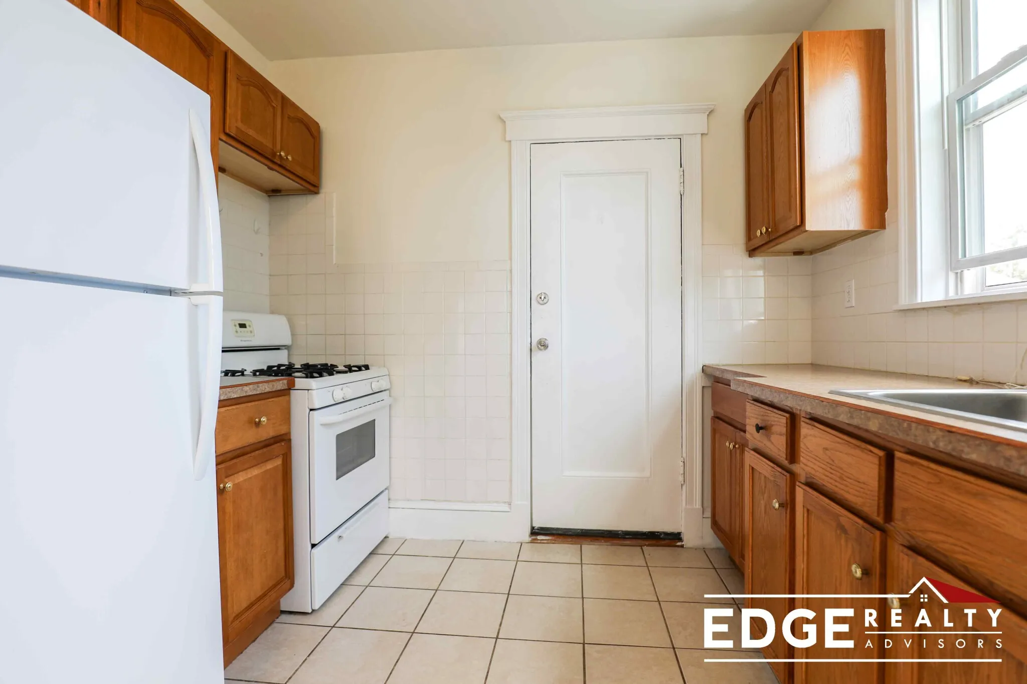 1.5 bed, 1 bath apartment for rent at 2 Pama Gardens Unit 4, Brighton