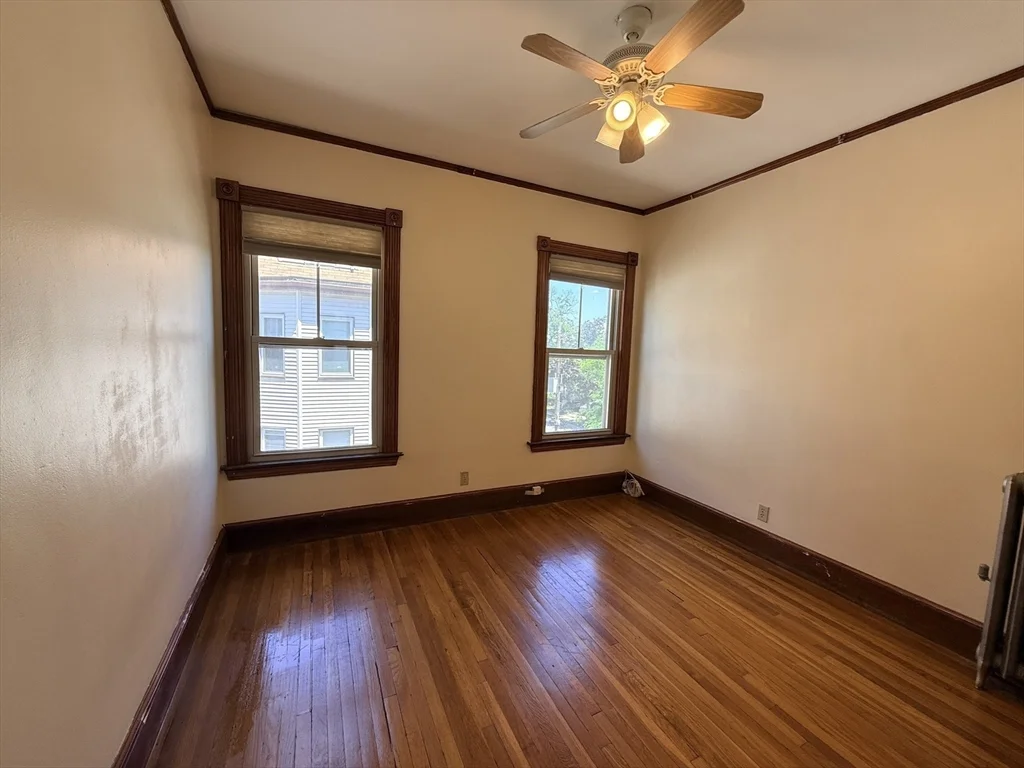 3 bed, 1 bath apartment for rent at 2 Park Unit 2, Belmont — photo 9 of 12