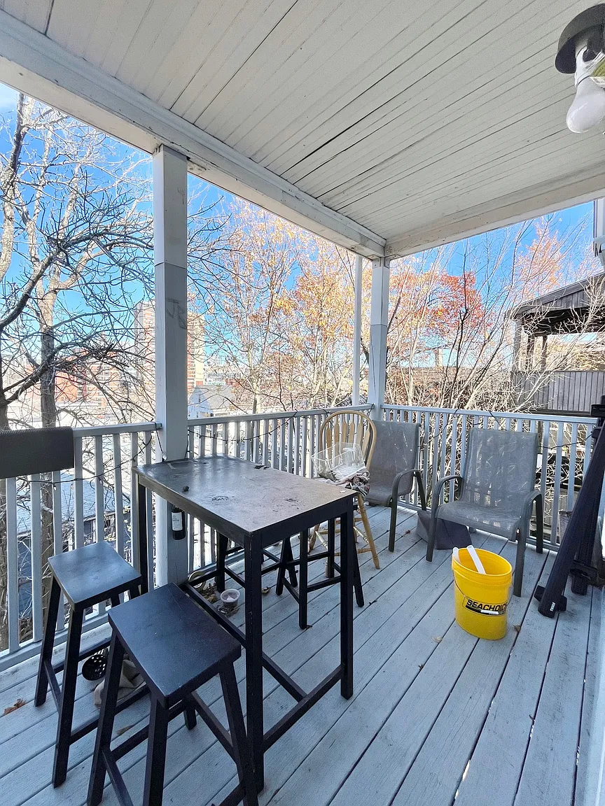 4 bed, 1 bath apartment for rent at 2 Parker Hill Terr Unit 3, Mission Hill — photo 10 of 11