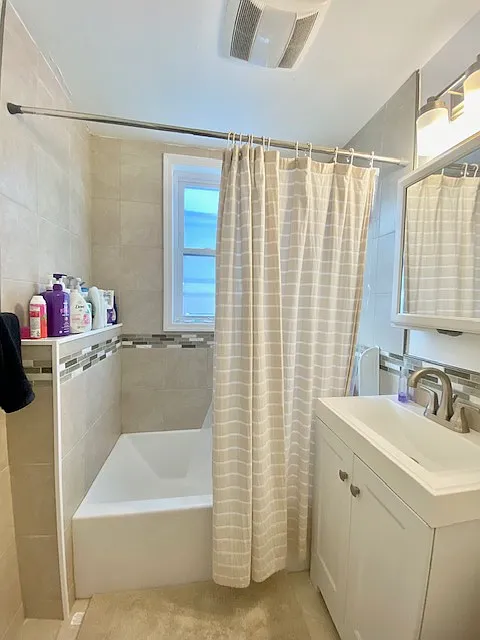 4 bed, 1 bath apartment for rent at 2 Parker Hill Terr Unit 3, Mission Hill — photo 9 of 11