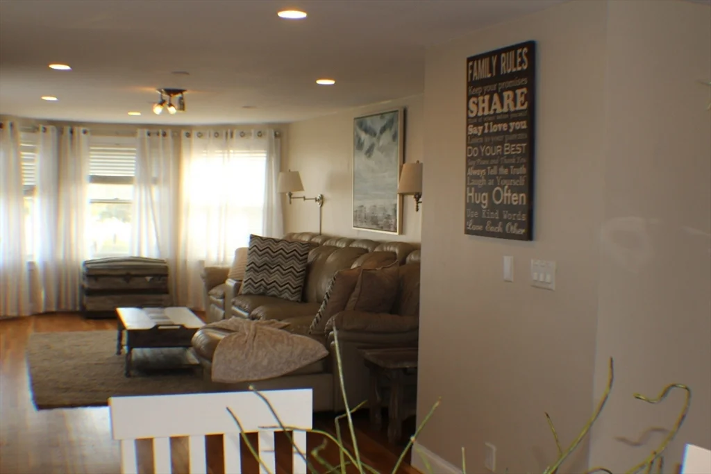 2 bed, 1 bath apartment for rent at 2 Pearl St Unit 1, White Horse Beach — photo 9 of 23
