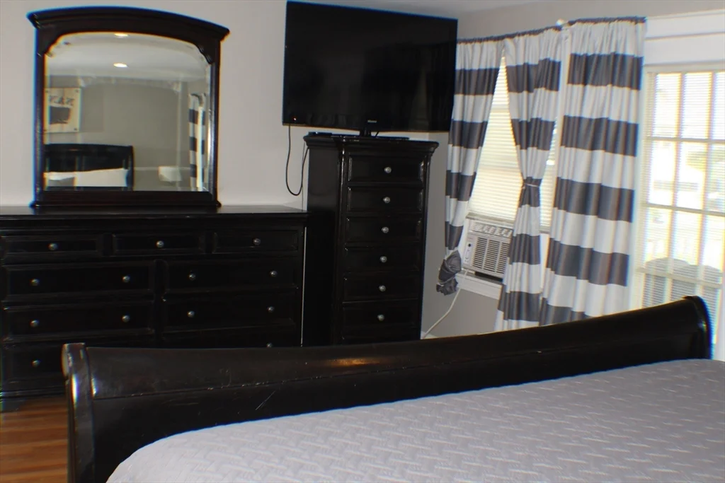 2 bed, 1 bath apartment for rent at 2 Pearl St Unit 1, White Horse Beach — photo 18 of 23