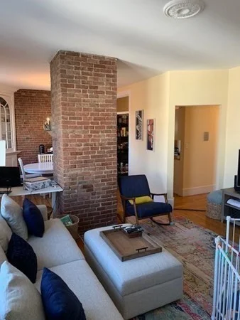 2 bed, 1 bath apartment for rent at 2 Pearl St Unit 11, Charlestown — photo 4 of 20