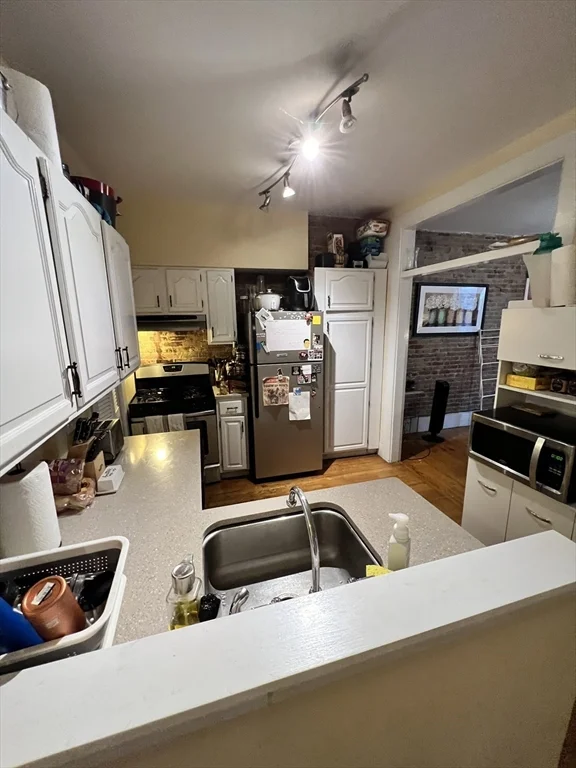 2 bed, 1 bath apartment for rent at 2 Pearl St Unit 4, Charlestown — photo 7 of 12