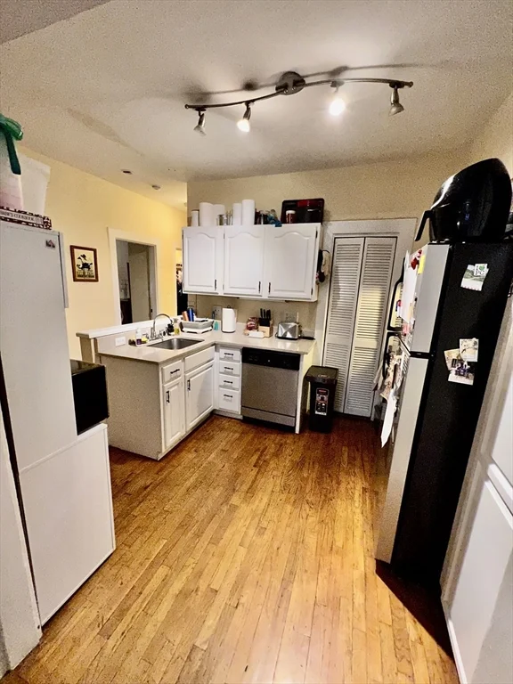 2 bed, 1 bath apartment for rent at 2 Pearl St Unit 4, Charlestown — photo 8 of 12