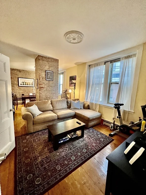 2 bed, 1 bath apartment for rent at 2 Pearl St Unit 4, Charlestown — photo 3 of 12