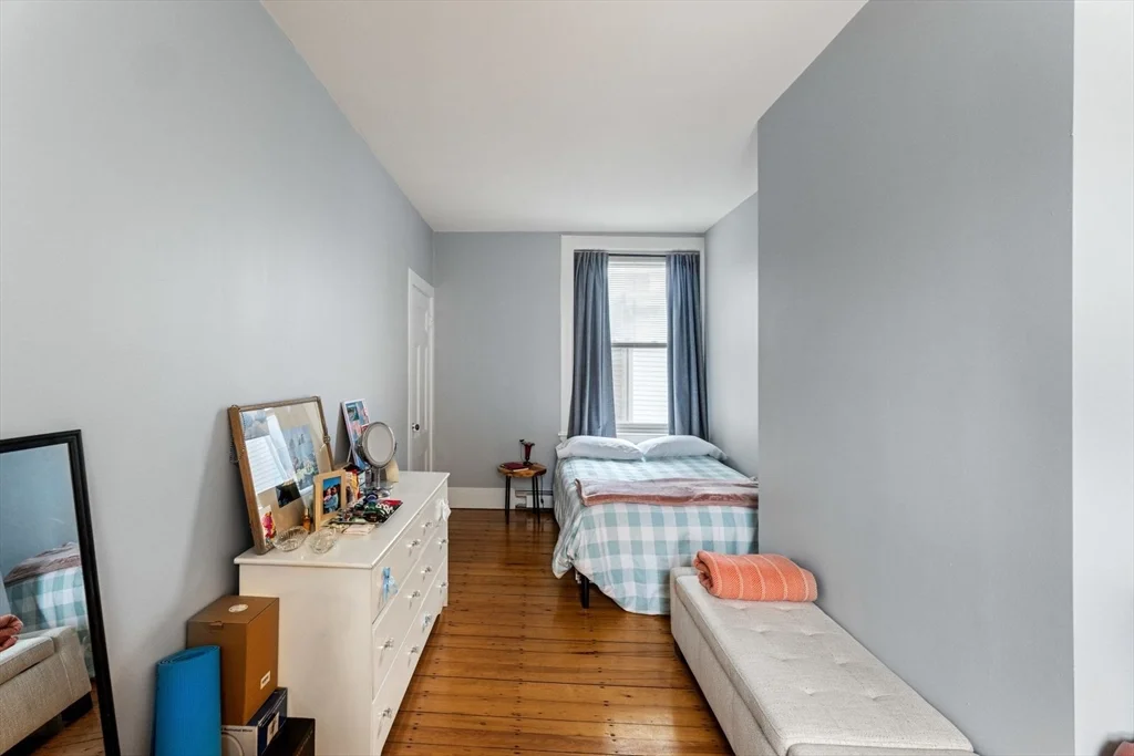 2 bed, 1 bath apartment for rent at 2 Pearl St Unit 7, Charlestown — photo 20 of 24
