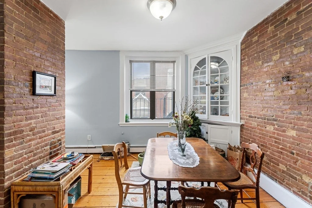 2 bed, 1 bath apartment for rent at 2 Pearl St Unit 7, Charlestown — photo 3 of 24