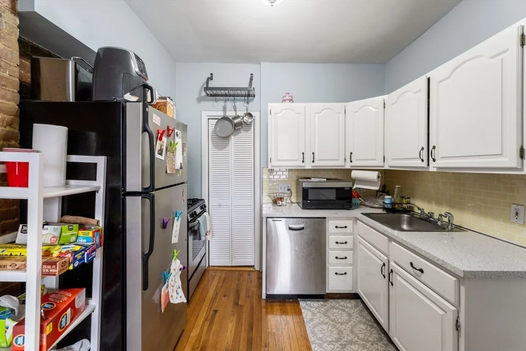 2 bed, 1 bath apartment for rent at 2 Pearl St Unit 7, Charlestown — photo 12 of 24