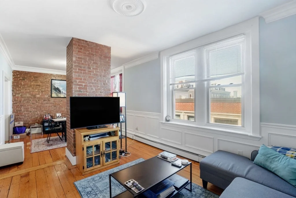 2 bed, 1 bath apartment for rent at 2 Pearl St Unit 8, Charlestown — photo 10 of 29