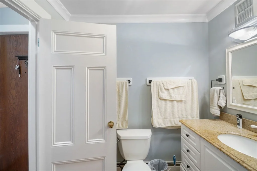 2 bed, 1 bath apartment for rent at 2 Pearl St Unit 8, Charlestown — photo 25 of 29