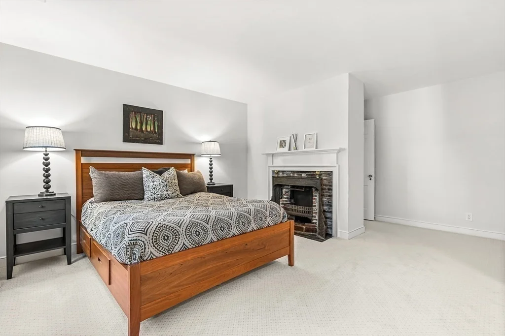 4 bed, 3 bath apartment for rent at 2 Phillips Pond Rd Unit B, Natick — photo 19 of 34