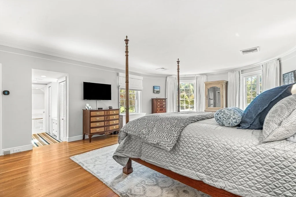 4 bed, 3 bath apartment for rent at 2 Phillips Pond Rd Unit B, Natick — photo 23 of 34