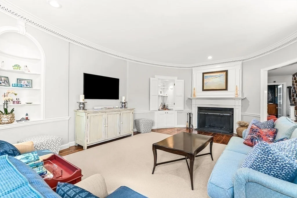 4 bed, 3 bath apartment for rent at 2 Phillips Pond Rd Unit B, Natick — photo 14 of 34