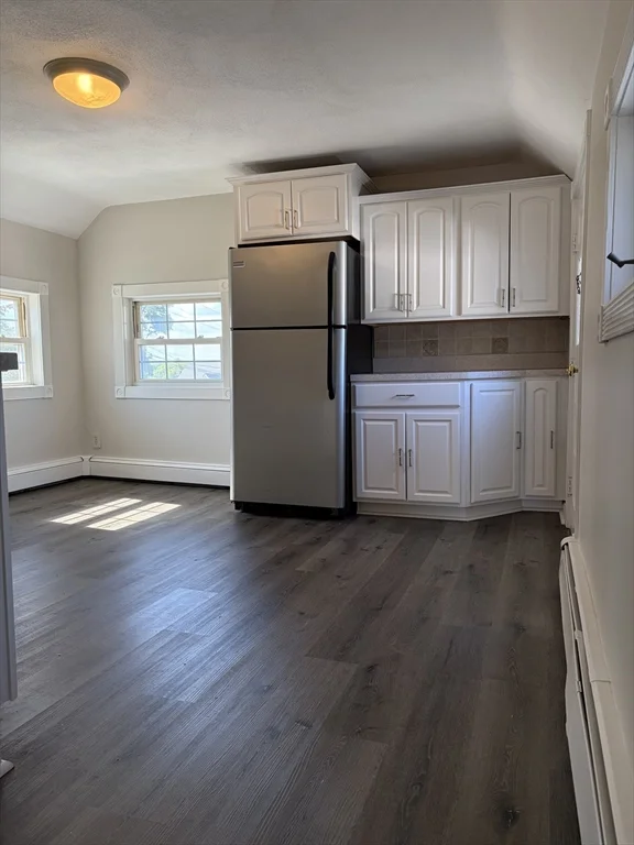 2 bed, 1 bath apartment for rent at 2 Pomeworth St Unit 2, Stoneham — photo 2 of 9
