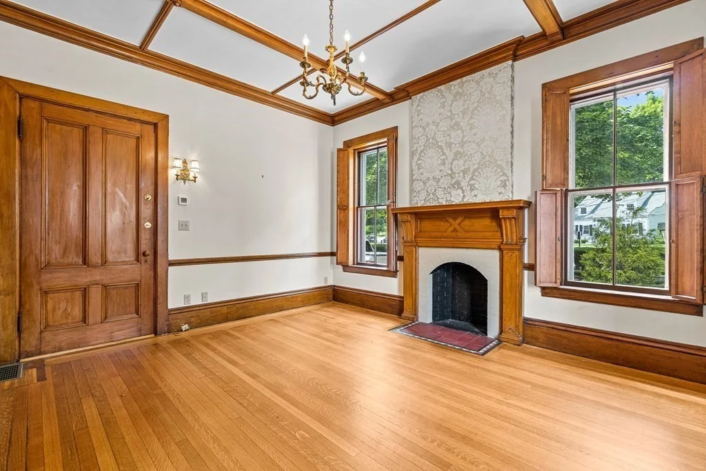 1 bed, 1 bath apartment for rent at 2 Rangeley Rd Unit 1, Winchester