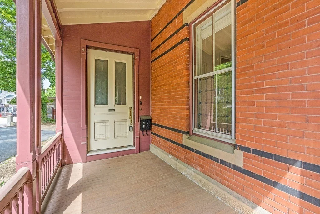 1 bed, 1 bath apartment for rent at 2 Rangeley Rd Unit 1, Winchester — photo 4 of 17