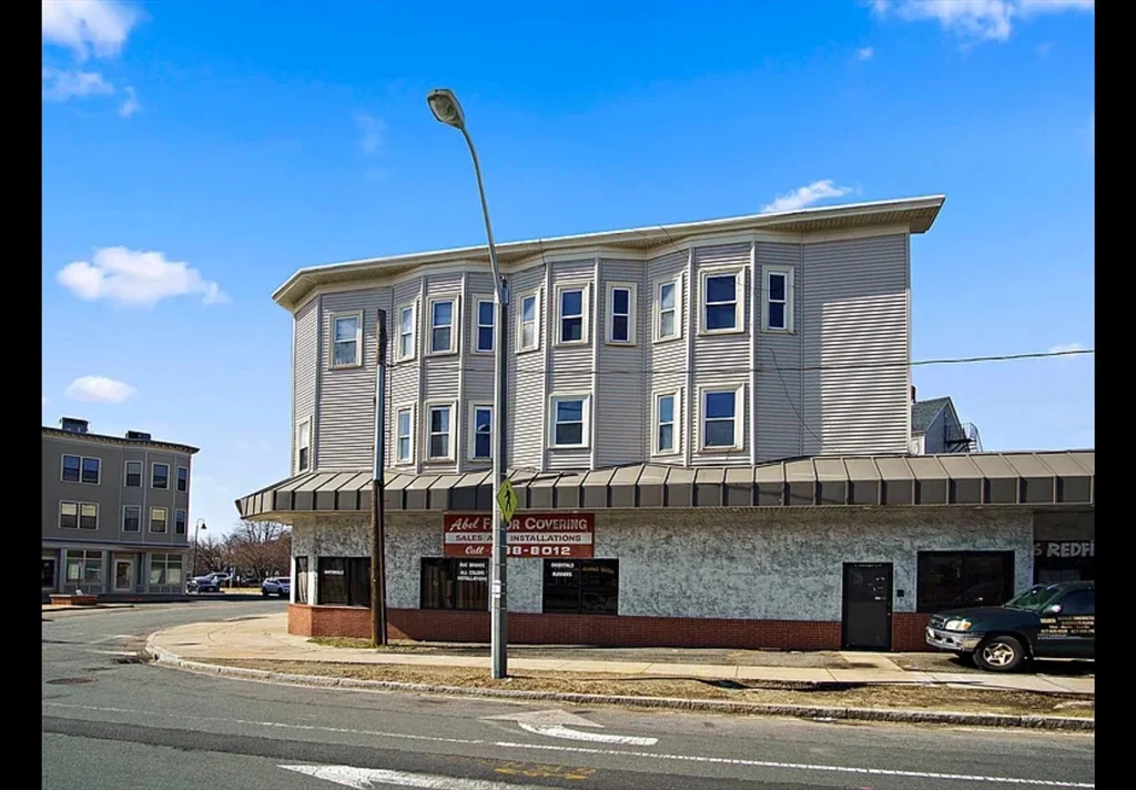 2 bed, 1 bath apartment for rent at 2 Redfield St Unit 3, Dorchester — photo 11 of 11