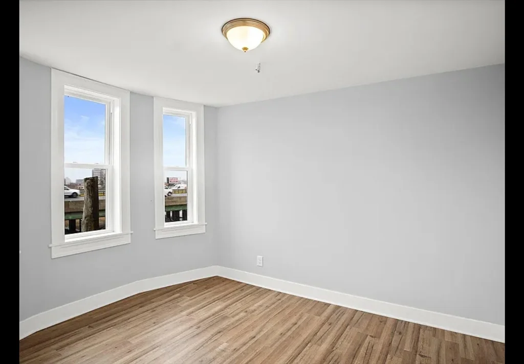2 bed, 1 bath apartment for rent at 2 Redfield St Unit 3, Dorchester — photo 5 of 11