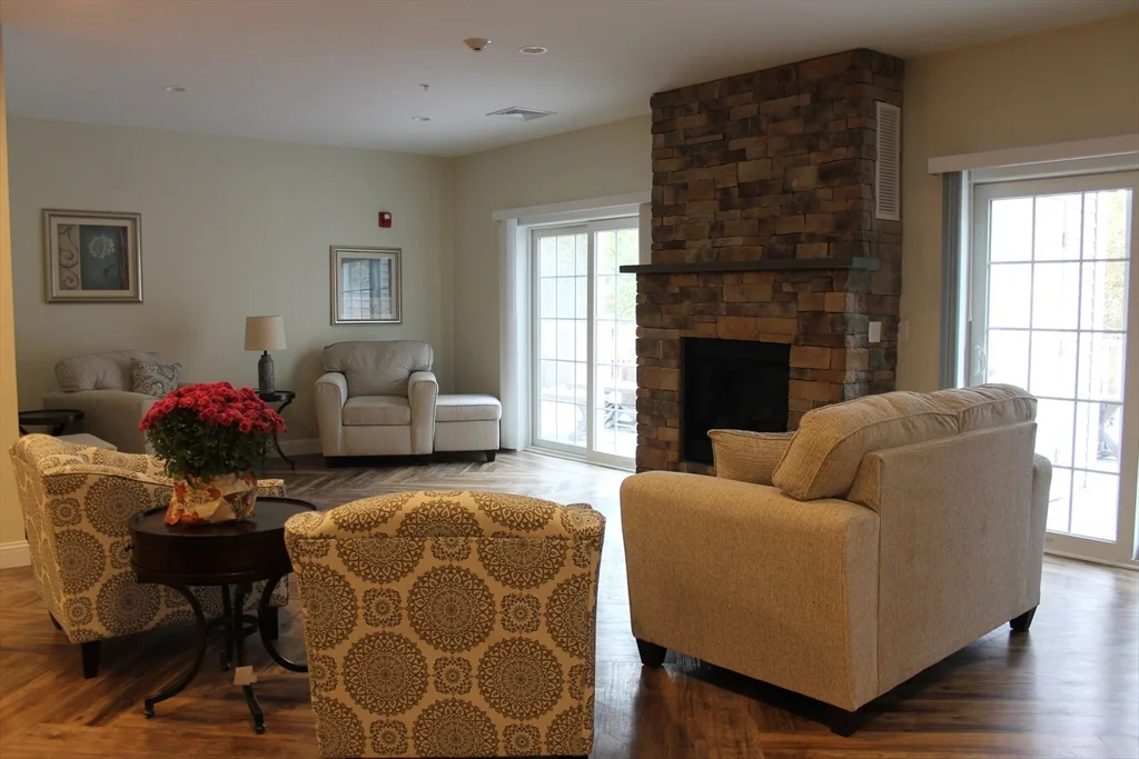 1 bed, 1 bath apartment for rent at 2 Regency Village Way Unit 101, Merrimac — photo 3 of 4