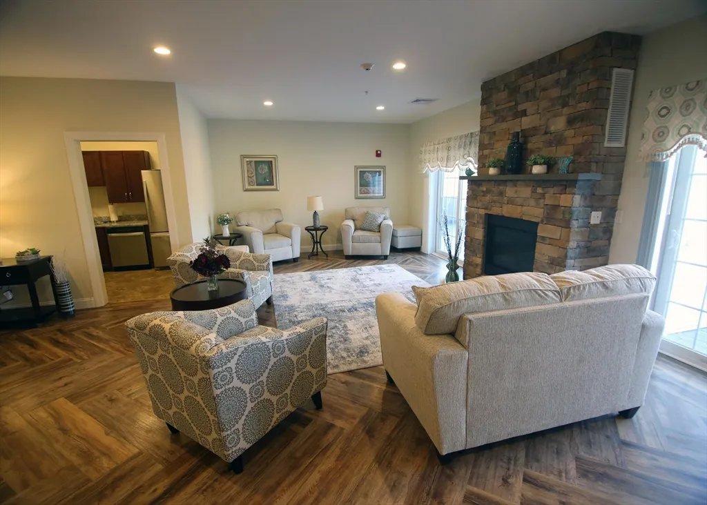 2 bed, 2 bath apartment for rent at 2 Regency Village Way Unit 208, Merrimac — photo 2 of 19