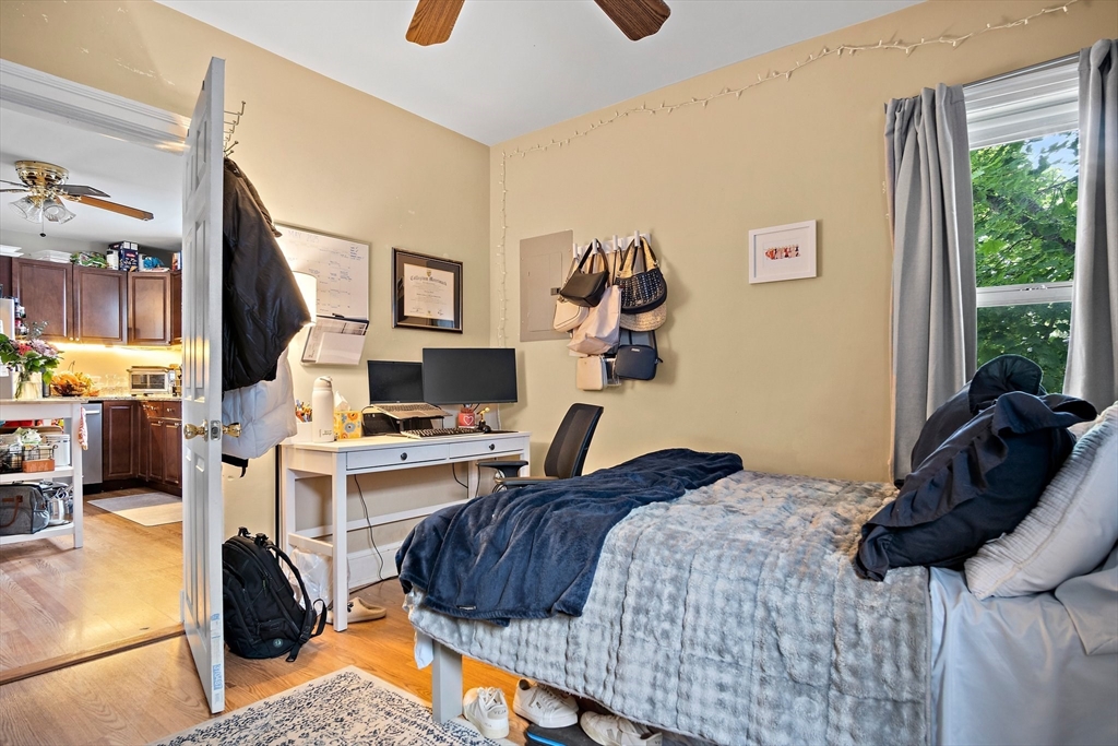 3 bed, 1 bath apartment for rent at 2 Richardson Ter Unit 2, Magoun Square — photo 9 of 17