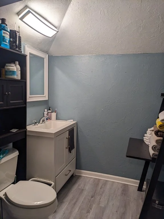 3 bed, 2 bath apartment for rent at 2 Ridge Rd Unit 2, Revere — photo 20 of 25