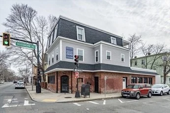 2 bed, 1 bath apartment for rent at 2 Rossmore Rd Unit 1, Jamaica Plain — photo 3 of 13