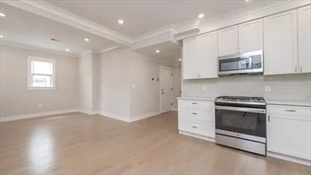 2 bed, 1 bath apartment for rent at 2 Rossmore Rd Unit 1, Jamaica Plain — photo 6 of 13