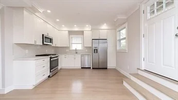 2 bed, 1 bath apartment for rent at 2 Rossmore Rd Unit 1, Jamaica Plain — photo 4 of 13