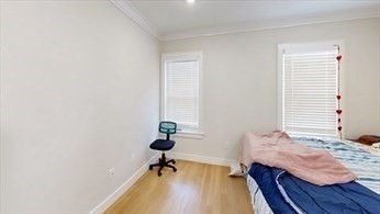 2 bed, 1 bath apartment for rent at 2 Rossmore Rd Unit 2, Jamaica Plain — photo 4 of 12