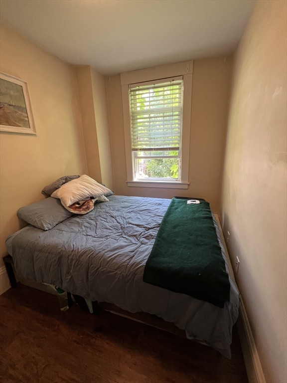 2 bed, 1 bath apartment for rent at 2 Cedar St Unit 2, Back Bay — photo 9 of 12