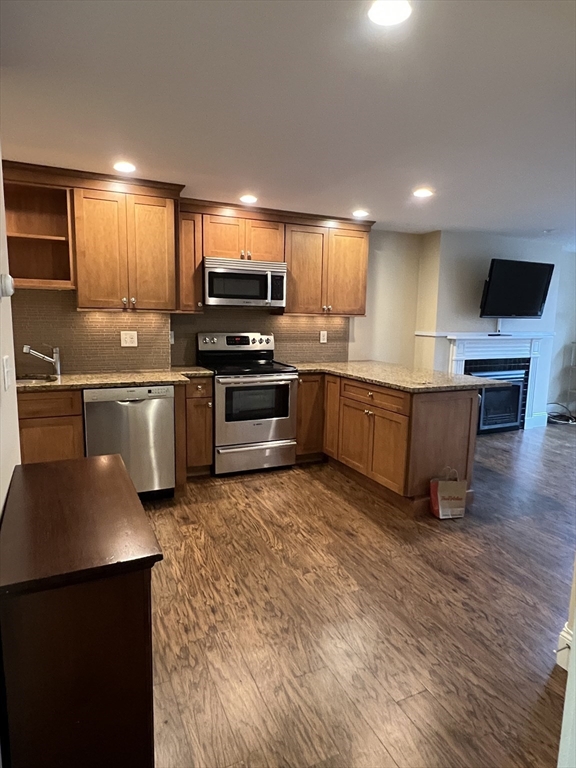 2 bed, 1 bath apartment for rent at 2 Cedar St Unit 2, Back Bay