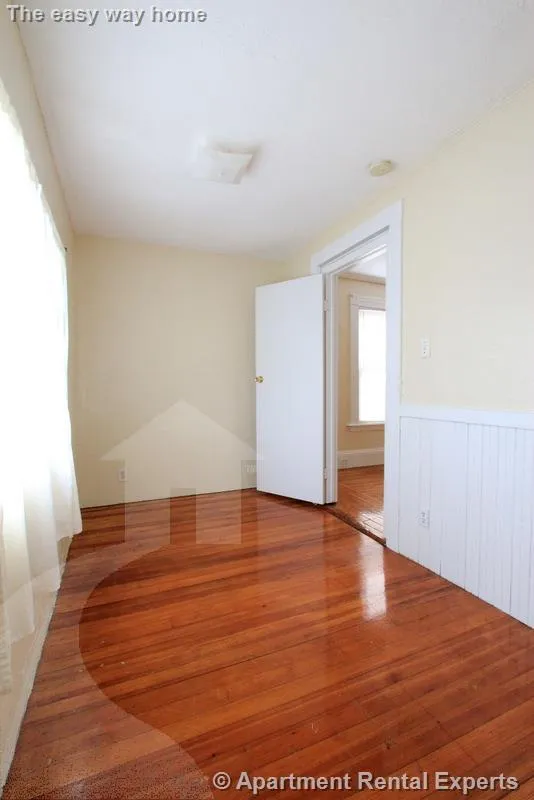 1 bed, 1 bath apartment for rent at 2 Sanger St Unit 2, Magoun Square — photo 15 of 16