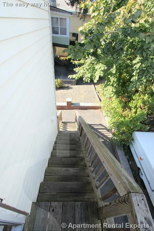 1 bed, 1 bath apartment for rent at 2 Sanger St Unit 5, Magoun Square — photo 5 of 11