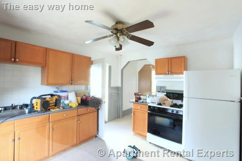 1 bed, 1 bath apartment for rent at 2 Sanger St Unit 5, Magoun Square