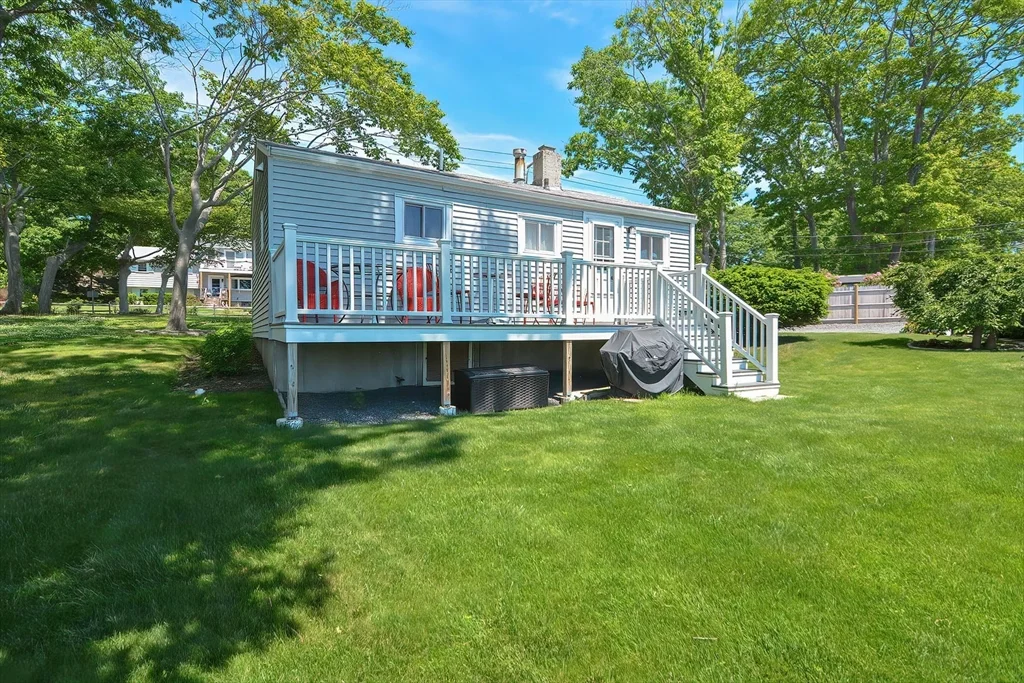 2 bed, 1 bath apartment for rent at 2 Saratoga Ct Unit Winter, Rockport — photo 18 of 22