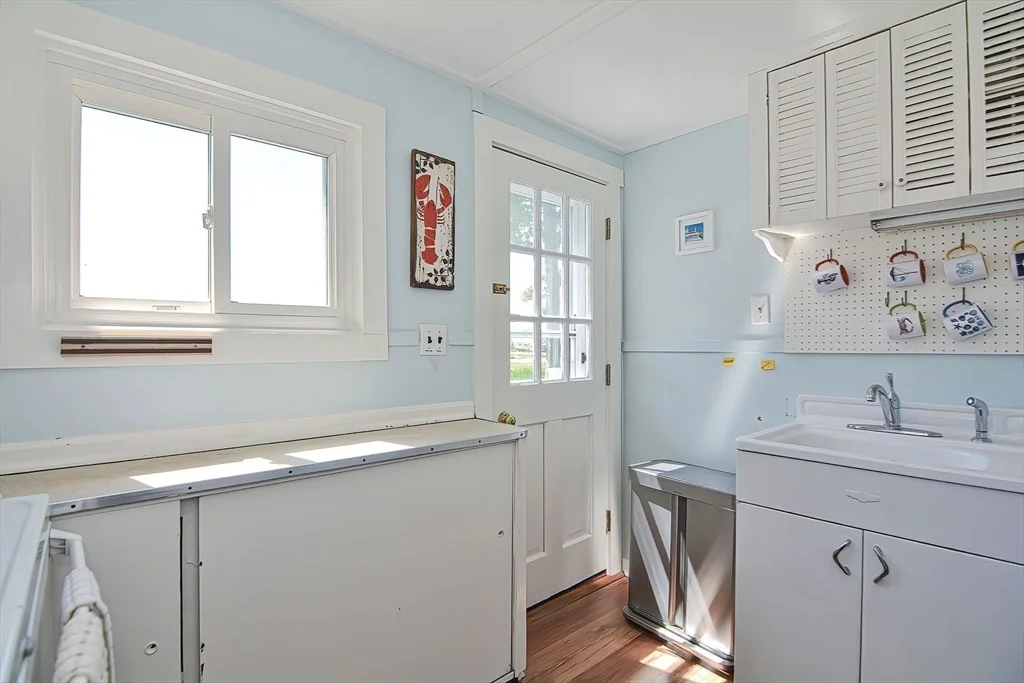 2 bed, 1 bath apartment for rent at 2 Saratoga Ct Unit Winter, Rockport — photo 17 of 22