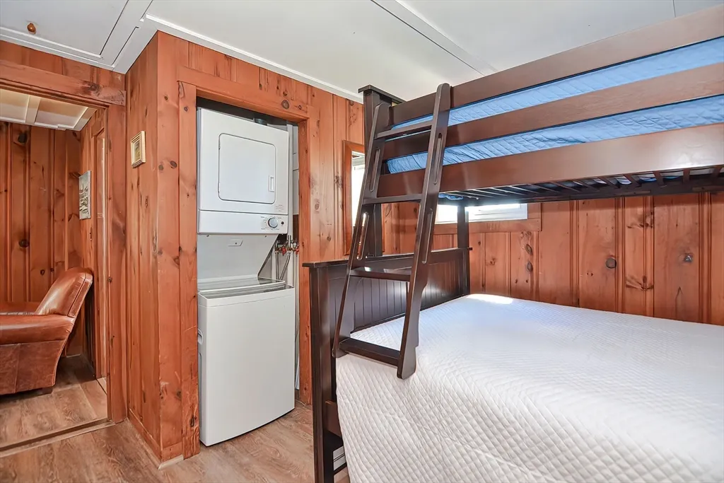 2 bed, 1 bath apartment for rent at 2 Saratoga, Long Beach — photo 13 of 27