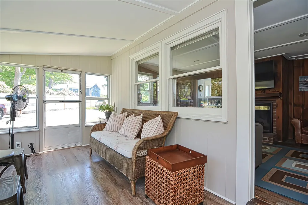 2 bed, 1 bath apartment for rent at 2 Saratoga, Long Beach — photo 17 of 27