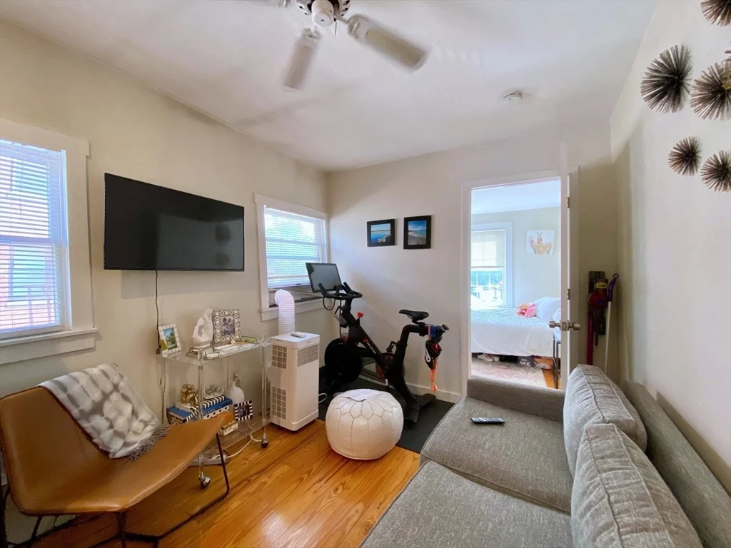 1 bed, 1 bath apartment for rent at 2 School St Unit 2, Charlestown — photo 3 of 9