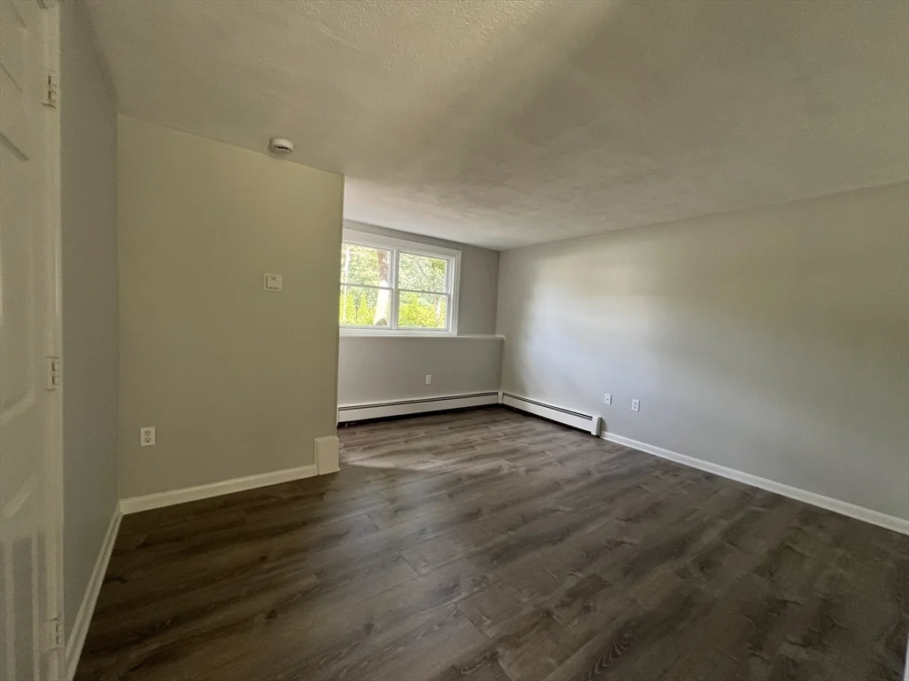2 bed, 1 bath apartment for rent at 2 Scotia Dr Unit B, Pepperell — photo 7 of 19